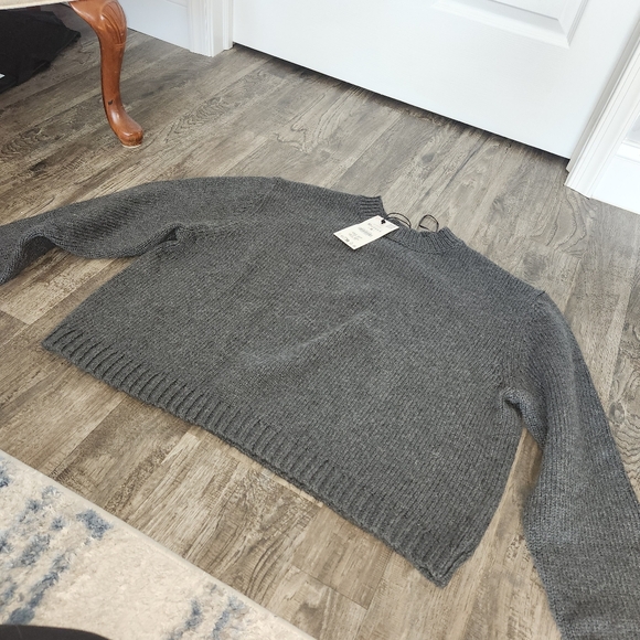 Zara Grey Sweater - Picture 3 of 8